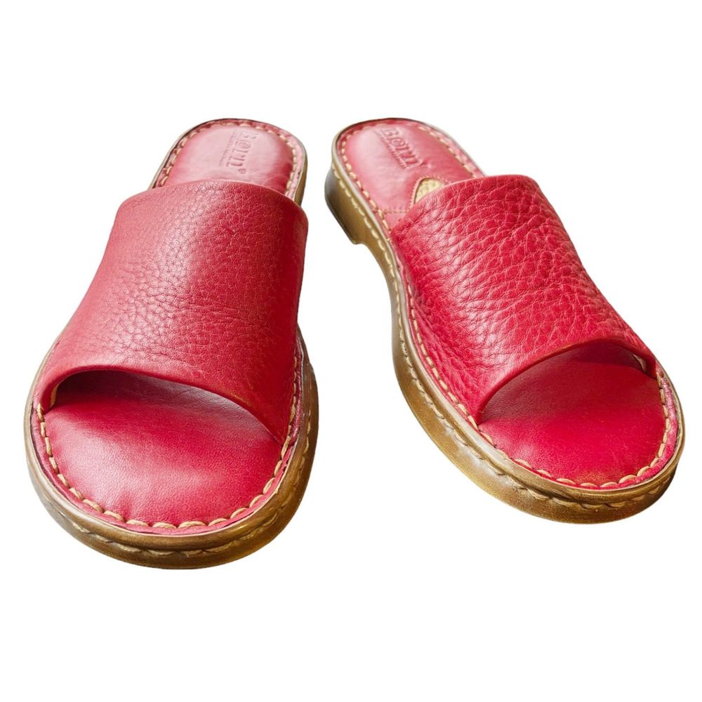 Born Red Leather Slide Flat Sandal w/ Padded Footbed – Size 6